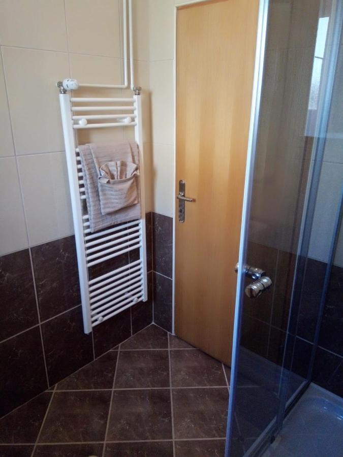 Studio Apartman Kika Otočac Exteriér fotografie